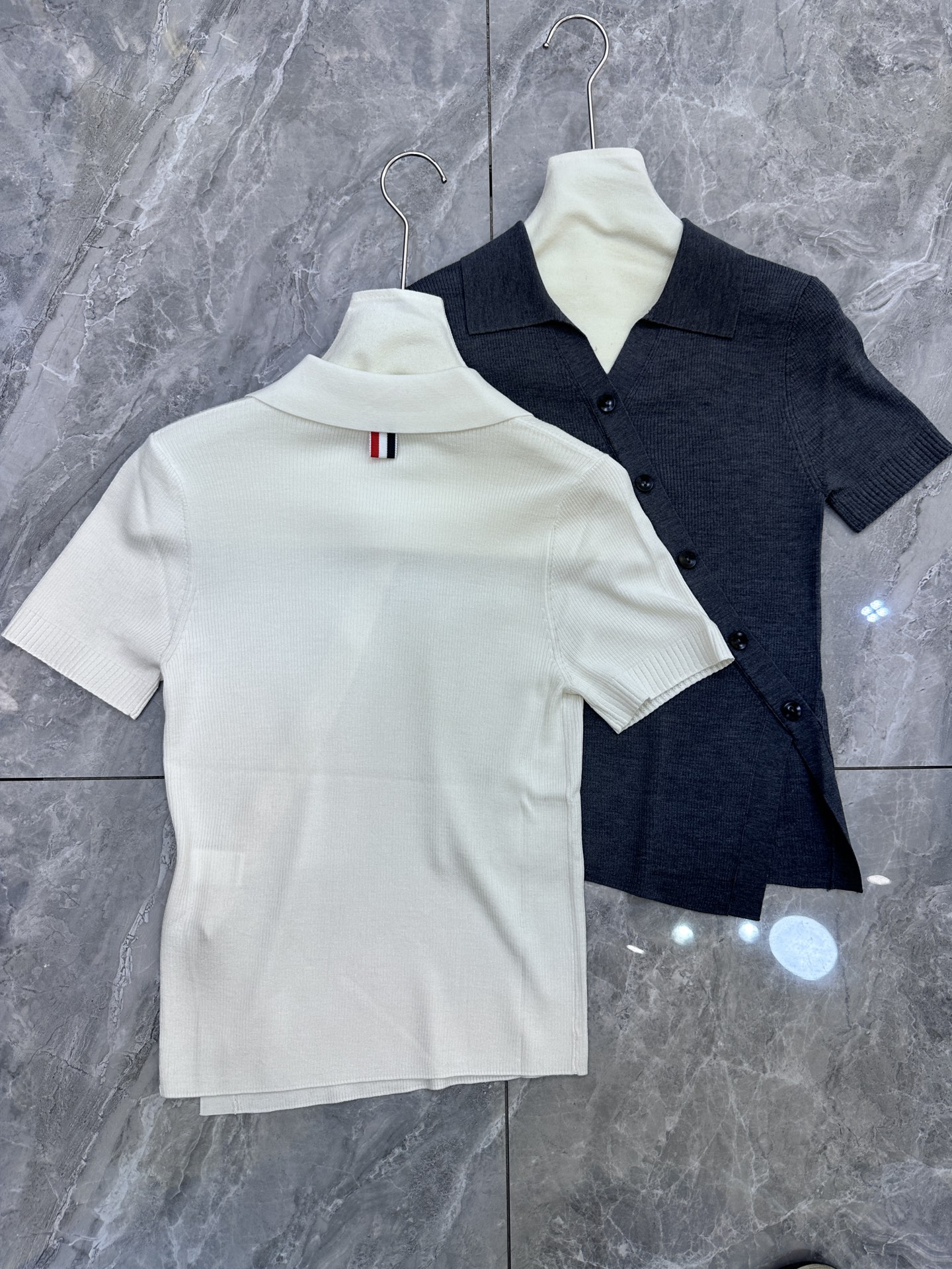 Fashion Review: P805 Hard-Ass Dress in Wool and Silk Blend, White Dark Grey. - 图片 3