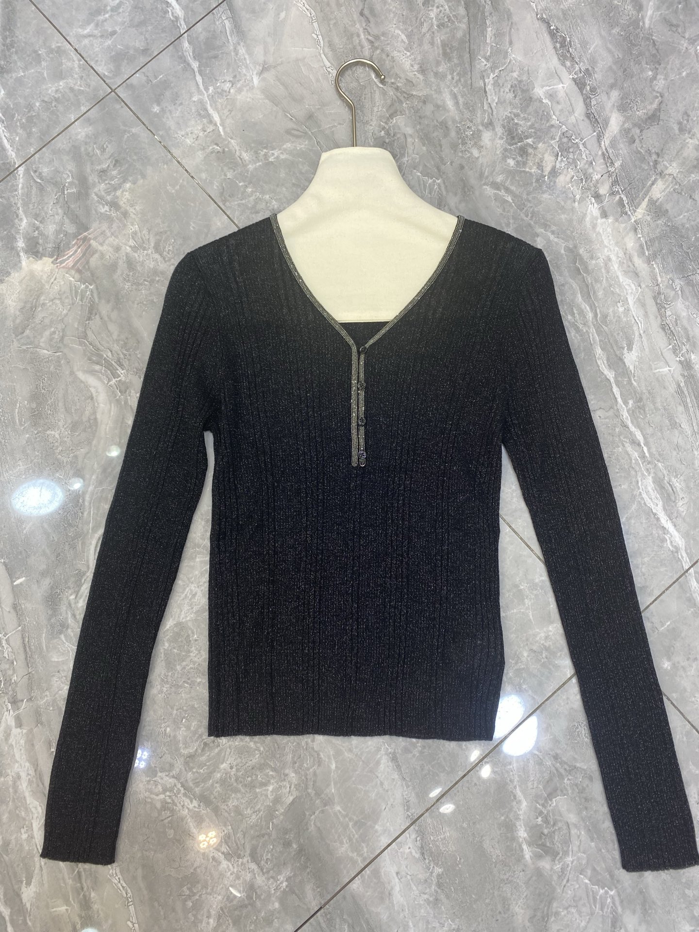“P851 Original Hardcore Female Suit in Wool Blend with Super-Sweet Design” - 图片 3