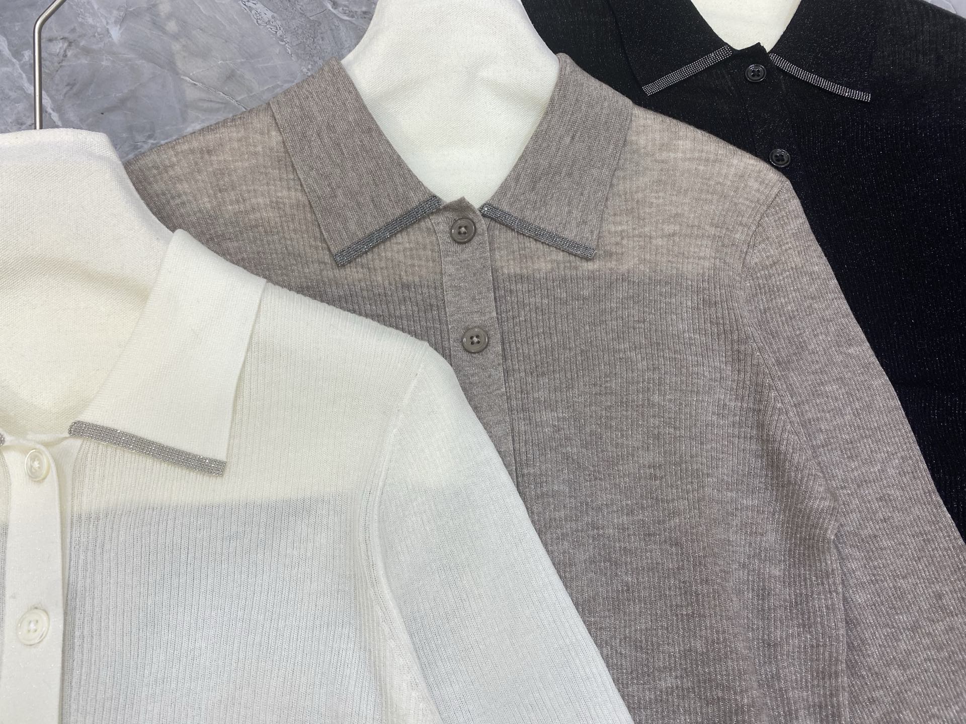 P828 Hard-Ass Dress: Wool, Gills, Thin Film Fibres in White, Purple, Black - 图片 5
