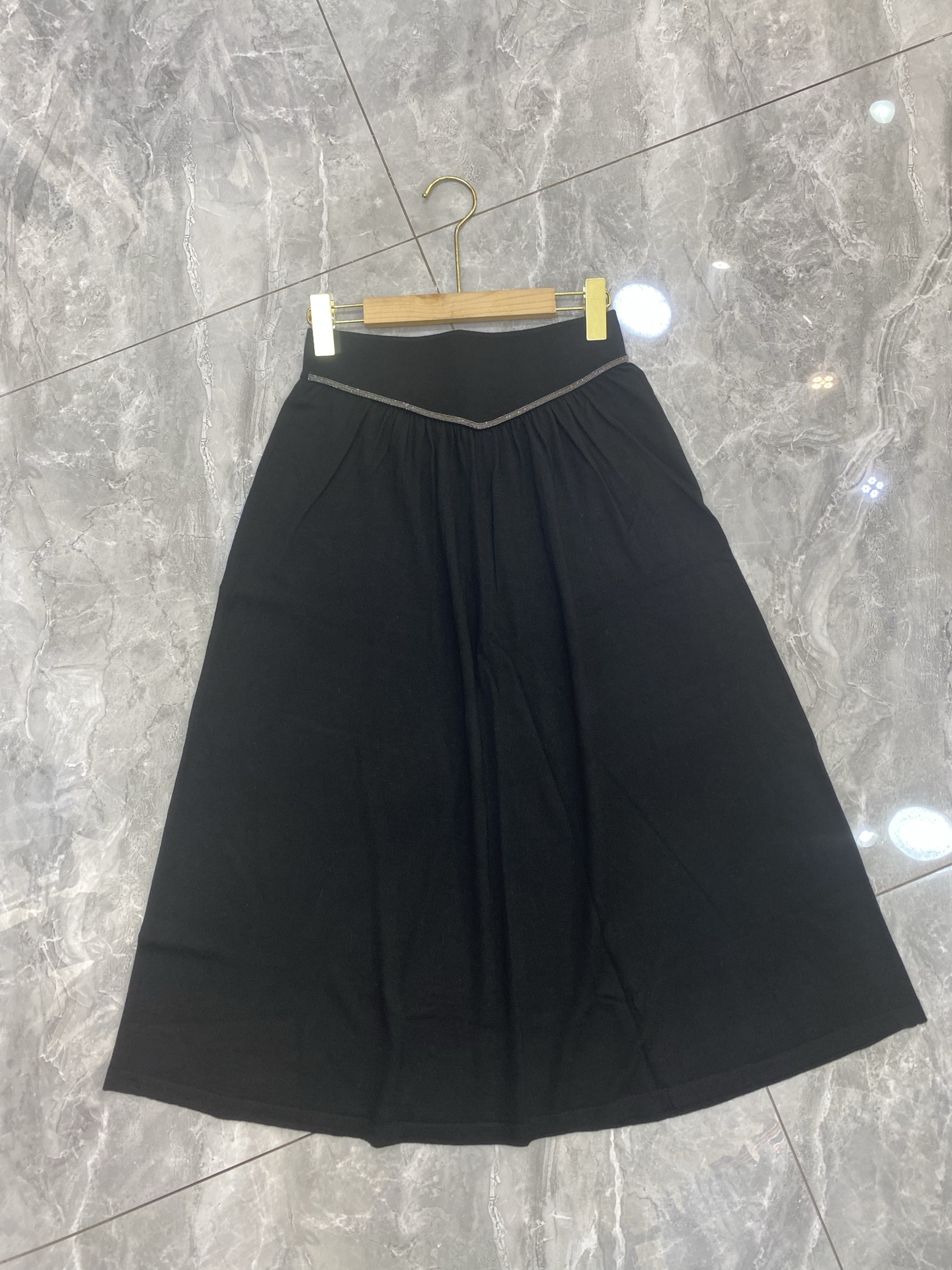 Stylish P874 Wool Dress in White, Pink, Black – Blouse-Packed and Breathable - 图片 3