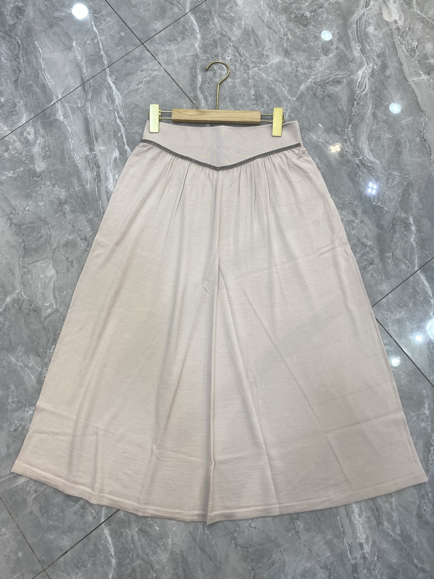 Stylish P874 Wool Dress in White, Pink, Black – Blouse-Packed and Breathable - 图片 6