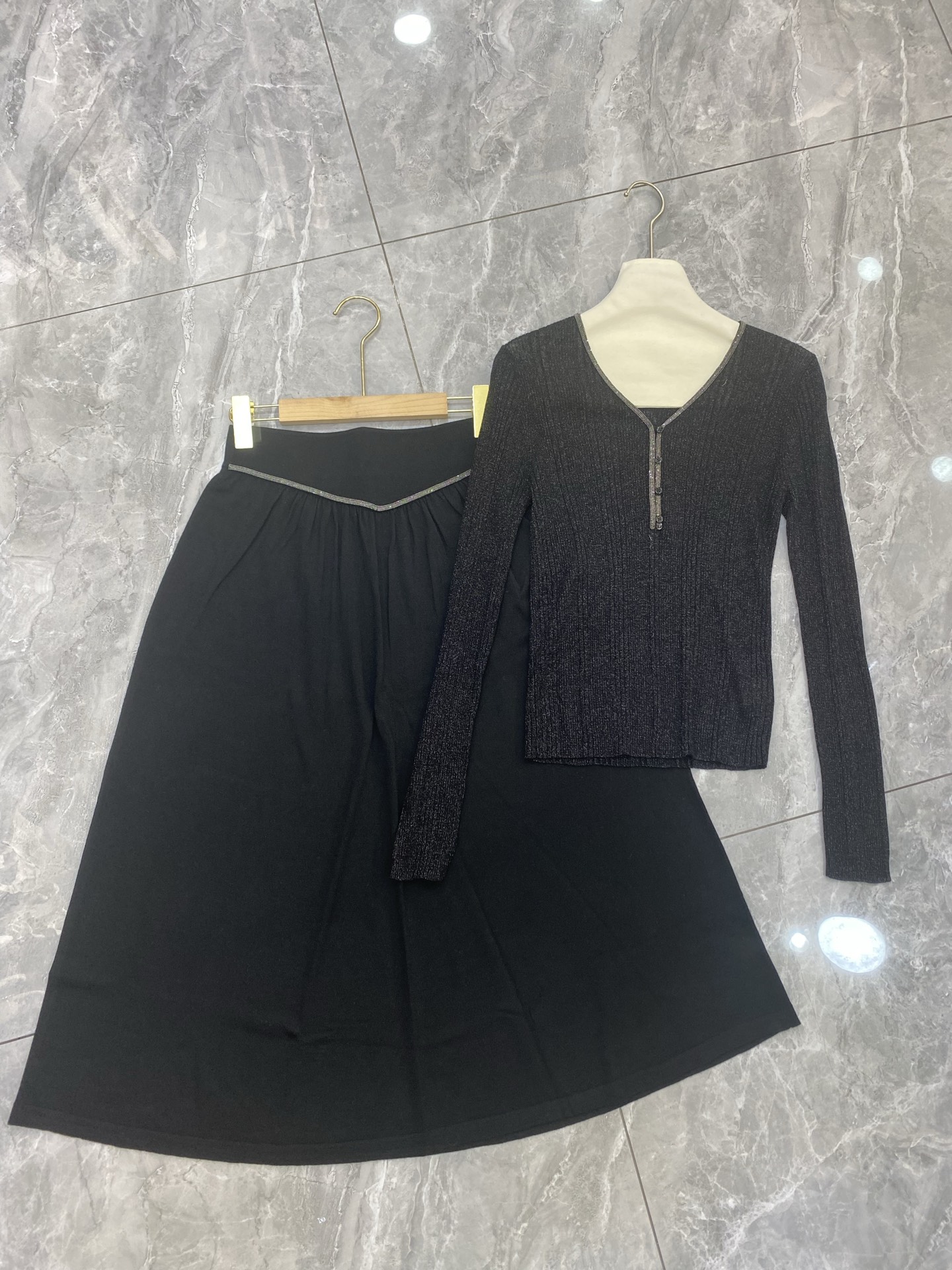 Stylish P874 Wool Dress in White, Pink, Black – Blouse-Packed and Breathable - 图片 8