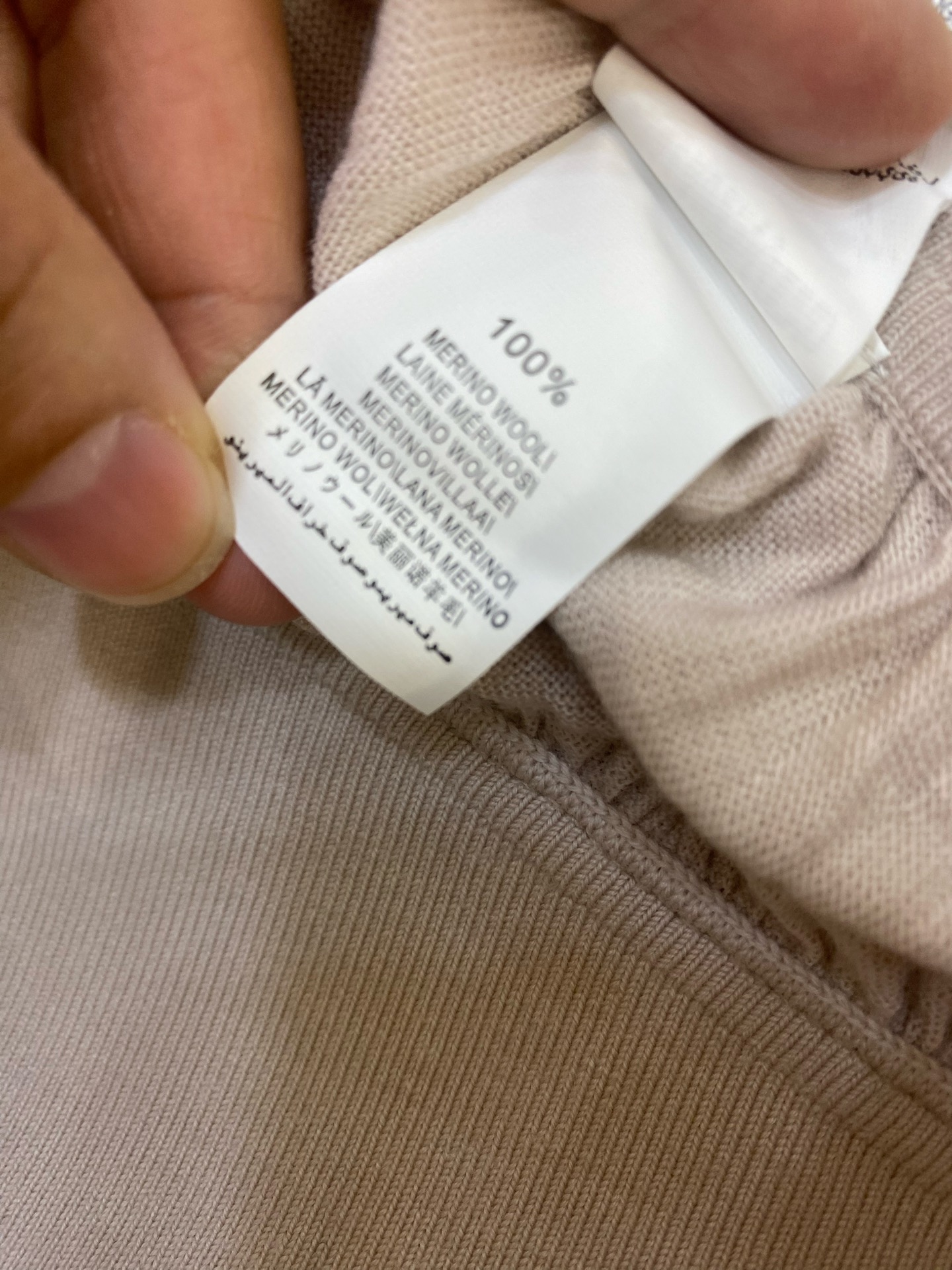 Stylish P874 Wool Dress in White, Pink, Black – Blouse-Packed and Breathable - 图片 7