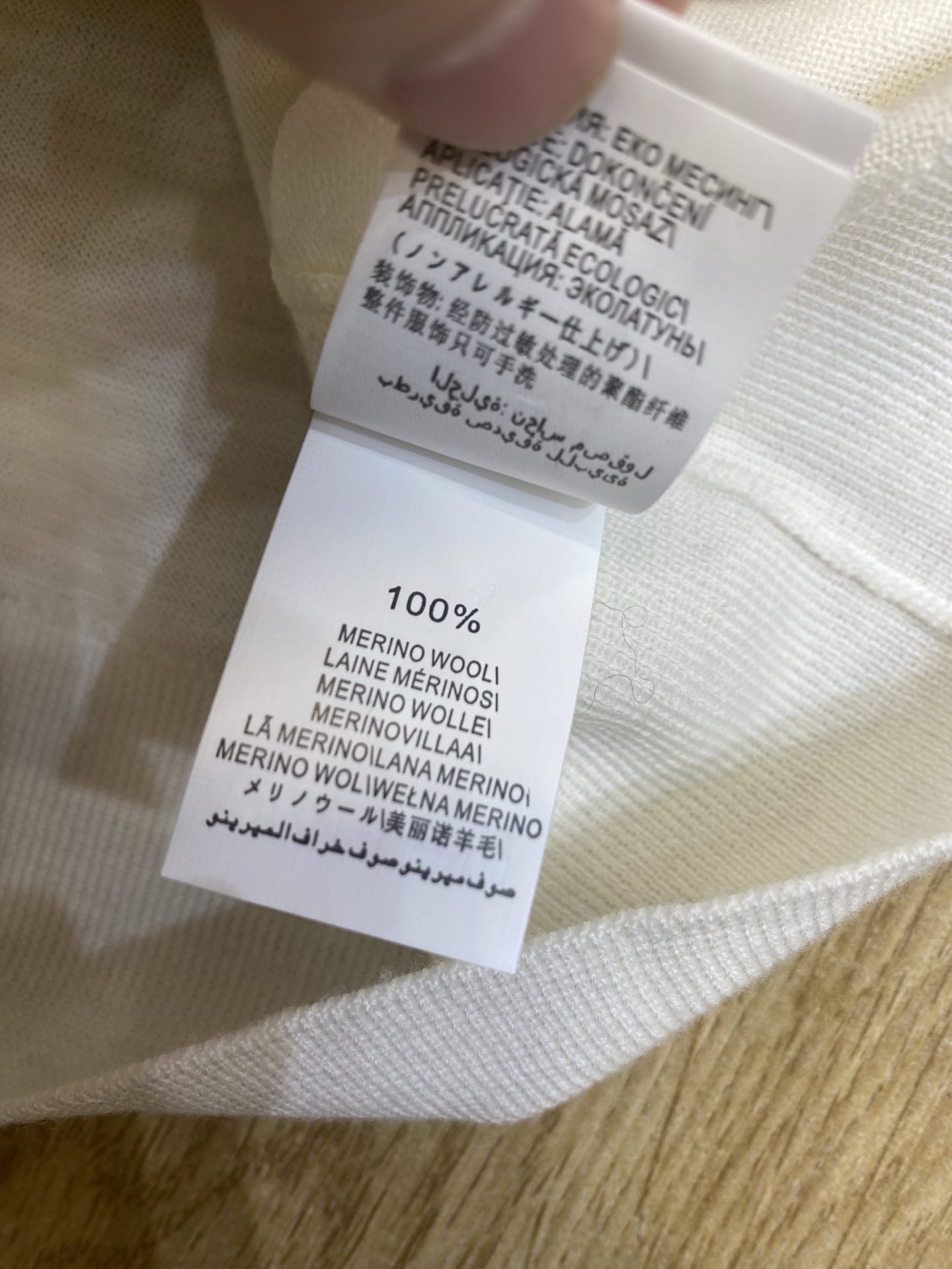 “P984 Female Wool Suit with TB Hat: One-Size-Fits-All, White, Blue” - 图片 6