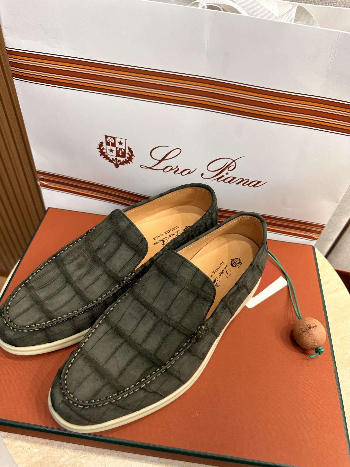 Loro Piana Men's Summer Walk Alligator Loafers - Luxurious Style and Comfort 7 i1754314326122 477 0 5