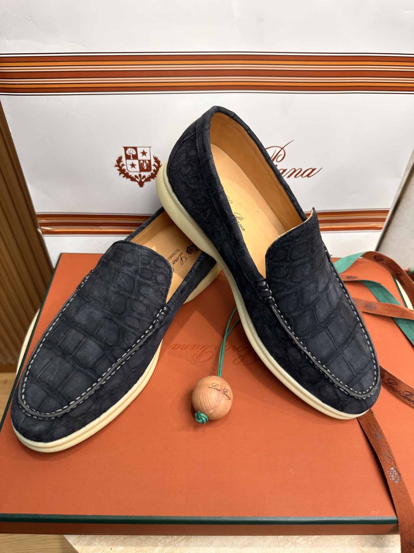 Loro Piana Men's Suede Alligator Leather Loafers - Luxurious Comfort 3 i1754316776924 8061 0 1