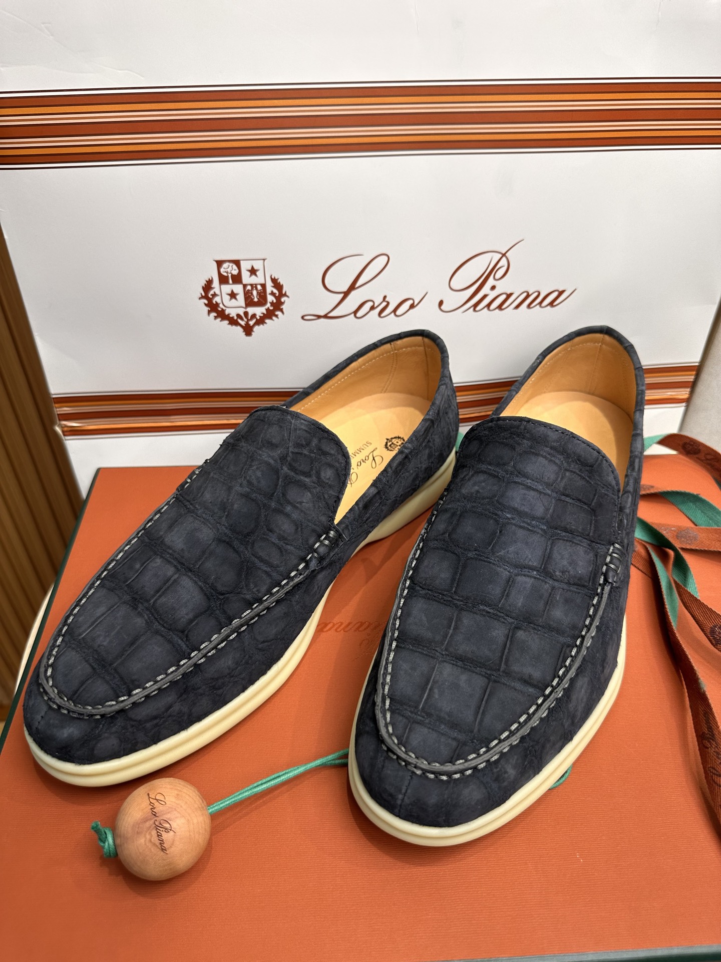 Loro Piana Men's Suede Alligator Leather Loafers - Luxurious Comfort 2 i1754316777016 7559 0 0