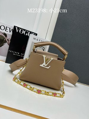 Louis Vuitton LV Capucines Bags Handbags Best knockoff Gold Hardware Taurillon Chains M23198