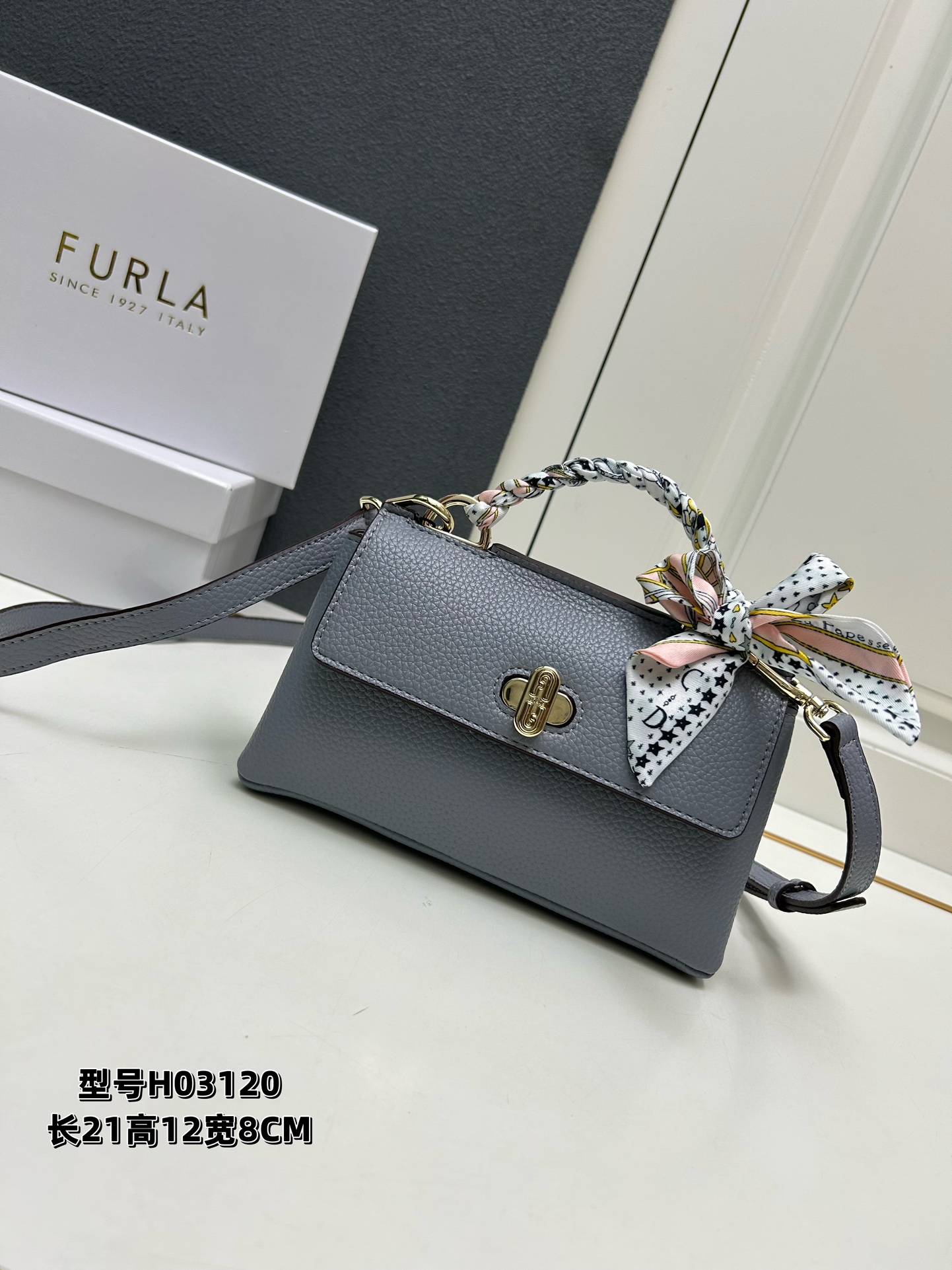 Furla תיקים תיקי יד תיקי כתף וצד דפוס ליצ'י קווייד H03120