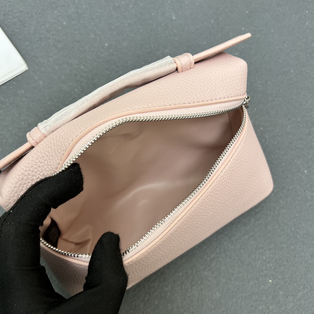 Elegant Pink Leather Lunch Box Bag with Shoulder Strap - 19.5x6.5x12cm 9 i1740370110 2219 7