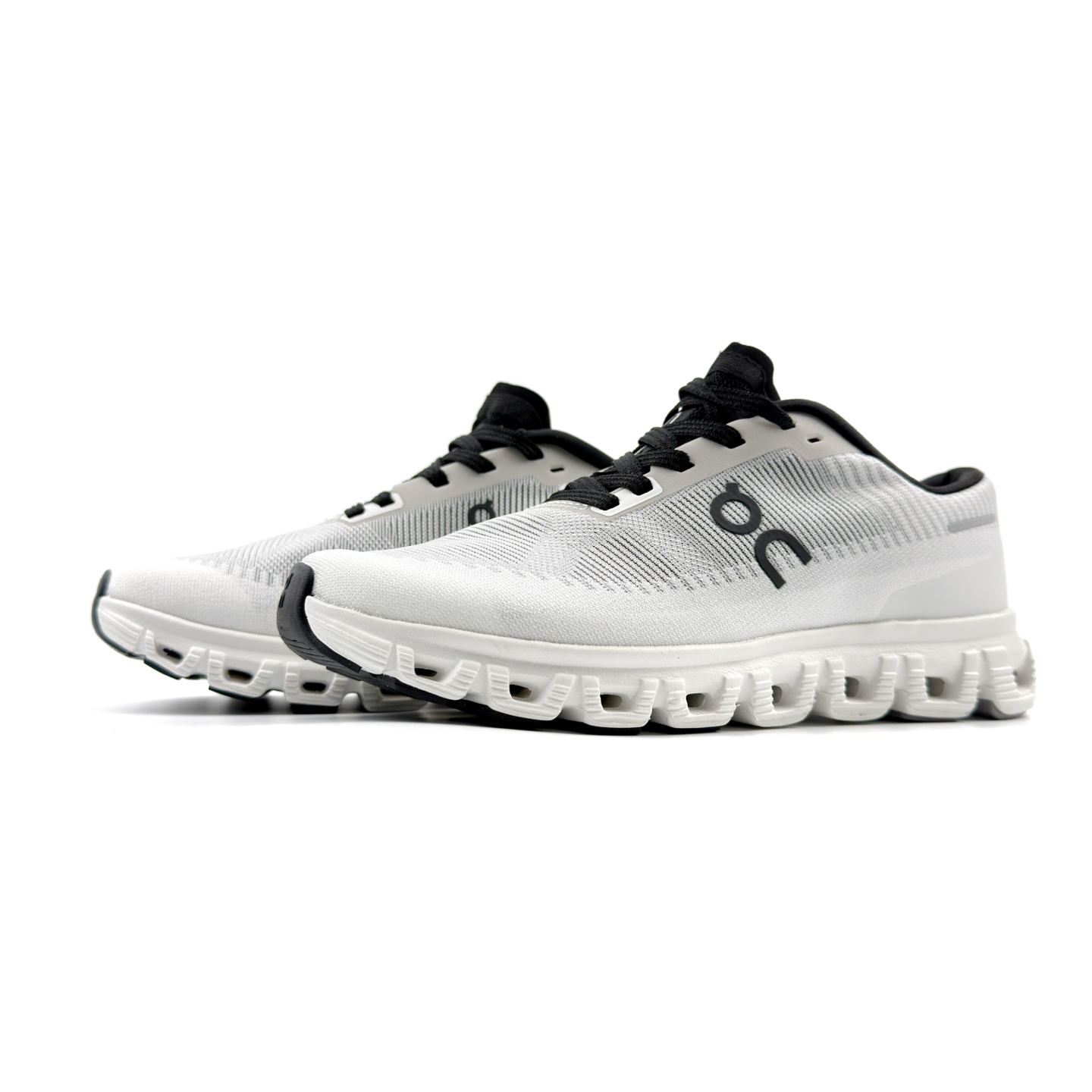 💰170
On昂跑(六代)PUSh新款新配色上线[
升级MZ版,搭载Zero-Gravity泡棉缓震中底,外置防滑耐磨橡胶底片!黑科技“跑”出圈的时尚运动新宠,来自瑞士运动品牌-昂跑ON Running Cloud 6 sh Low 克劳德6推进系列低帮轻量舒适多功能休闲“天际蓝蜜瓜绿”
ON昂跑2025春夏新品Cloud 6以颠覆性科技重塑日常运动体验,Zero-Gravity环保泡棉中底实现「棉花糖脚感」,Sedboard速度板带来「海浪推背」般的推进力。升级版Cloud 6Coast可踩跟设计、Cloud 6
Wateroof防水版本与形成「三叉戟矩阵」,从健身房到实现「一鞋三穿」。鞋面采用100%再生聚酯纤维,可回收材料占比达24%,以280克超轻量设计重新定义「可持续时尚」。
货号:3WF10040522
尺码:36 36.5 37.5 38 38.5 39 40 40.5 41 42 42.5 43 44 44.5 45