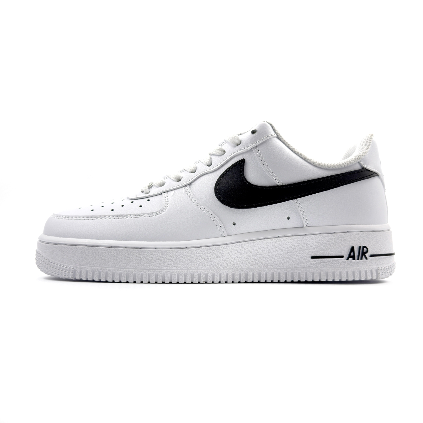 Nike Air Force 1 Low "White and Black" 白黑 小权志龙官方同步 原装级别 原楦头原纸板 打造纯正空军版型#专注外贸渠道 全掌内置蜂窝气垫 #原盒配件 原厂中底钢印、拉帮完美 货号:CJ0952-100