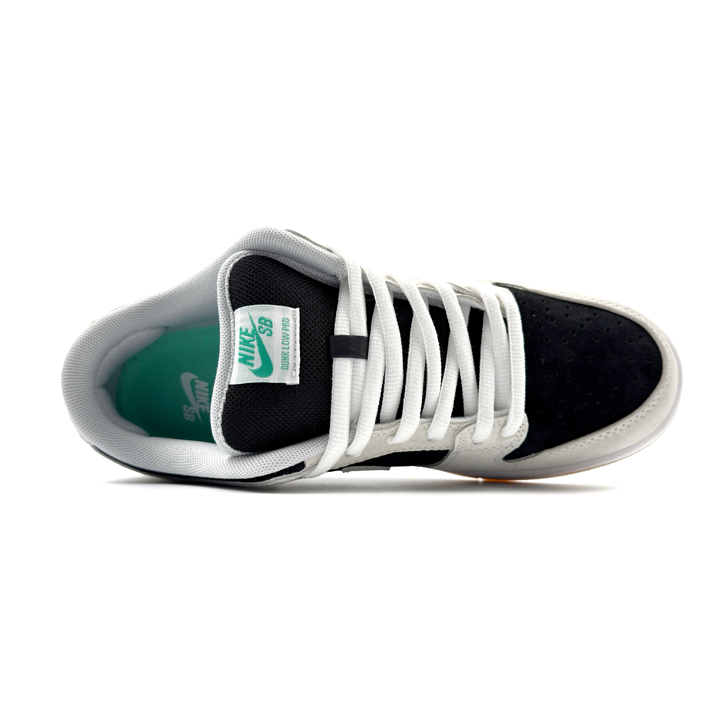 💰210
Nike SB Dunk Low “Verdugo Mountain”
纯原大厂出品 极力推荐
原装头层材料 独家版型蒸餾加工
帶來的是更好的视觉和脚感体验
大厂纯原品质出货 清洁度 电绣工艺
皮料切割干净无任何毛边 细节完美
官方货号:HF3704-001
尺码:36 36.5 37.5 38 38.5 39 40 40.5 41 42 42.5 43 44 44.5 45