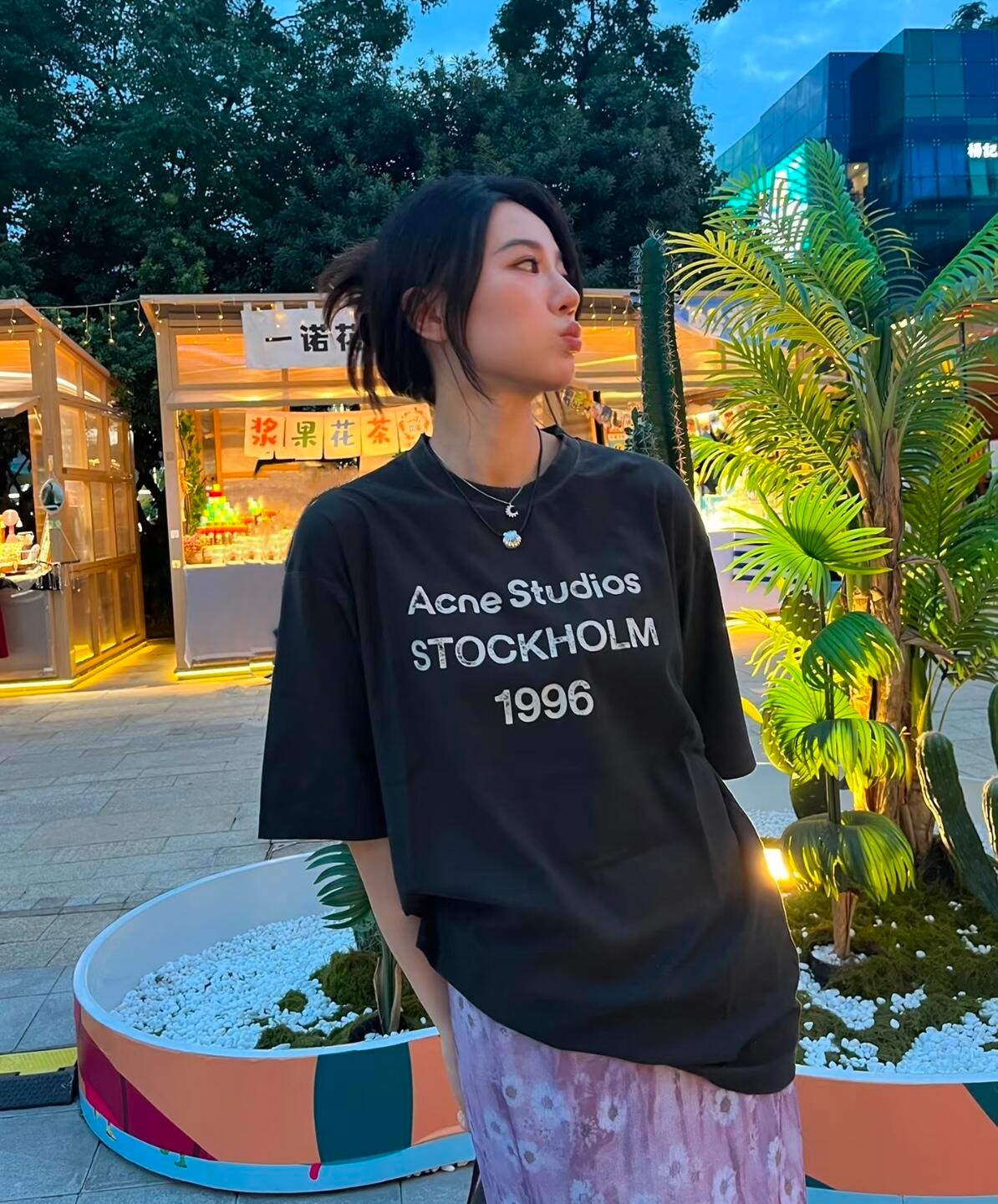 50210A，灰色就是我的舒适区！洗褪后的感觉不会像纯黑那样古板，更有看点，真的一辈子穿不腻