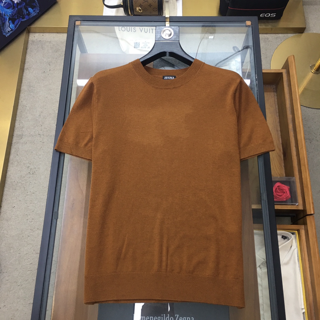 🆕专柜新品🌹🔥《杰尼亚》S-XL(报身高体重)💕
2025春夏新品短袖针织衫，官网同步发售，意大利进口混
