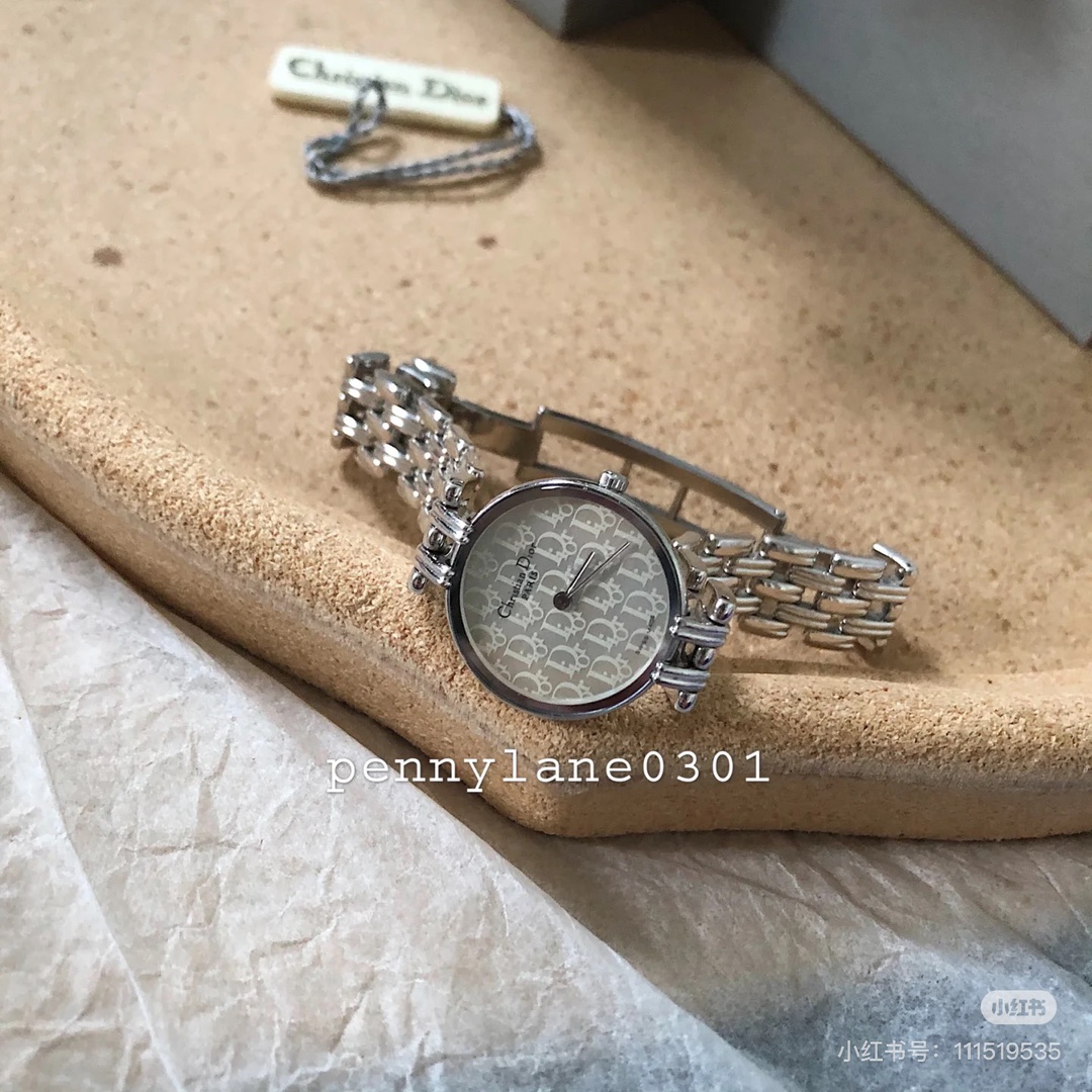Luxury Gold and White Japanese Watch: Diordio’s Fashion Fairy, 28mm – Perfect for Girls