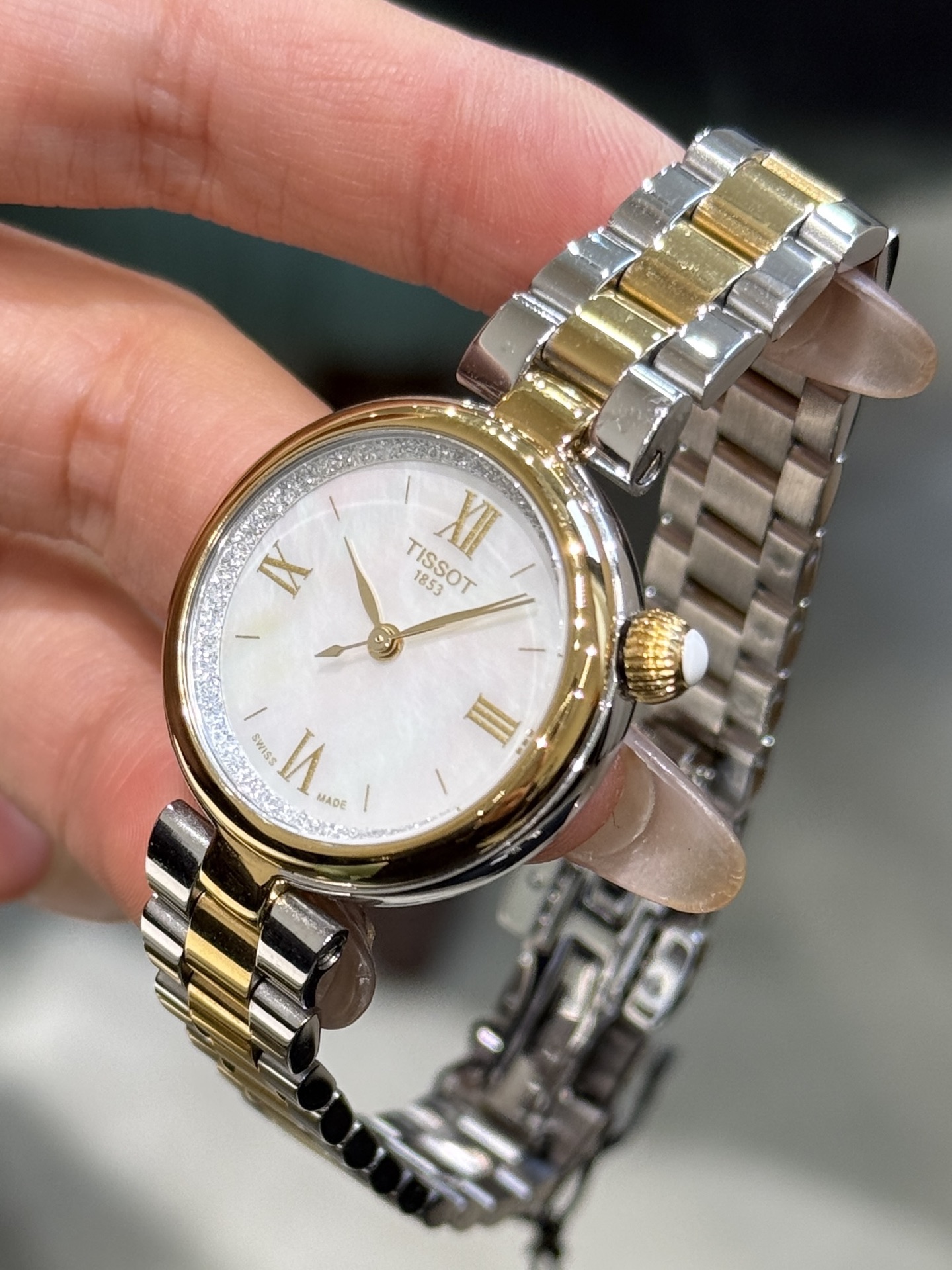 티쏘 T152 316 L 스틸 사파이어 쿼츠 여성 시계 레플리카 45552 Tissot 이미지 4