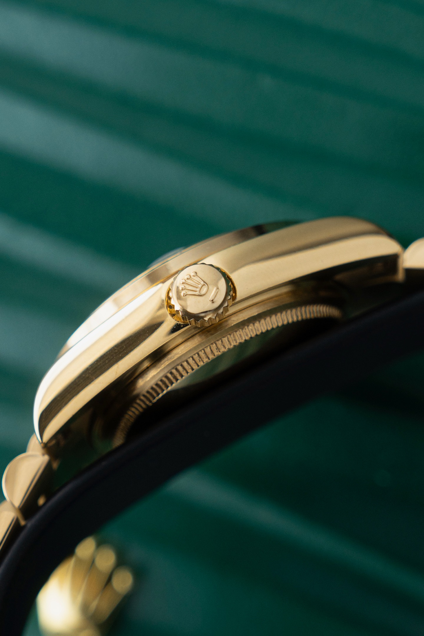 Rolex Watches The bezel is set with square diamonds The strap is set with square diamonds] — photo 6