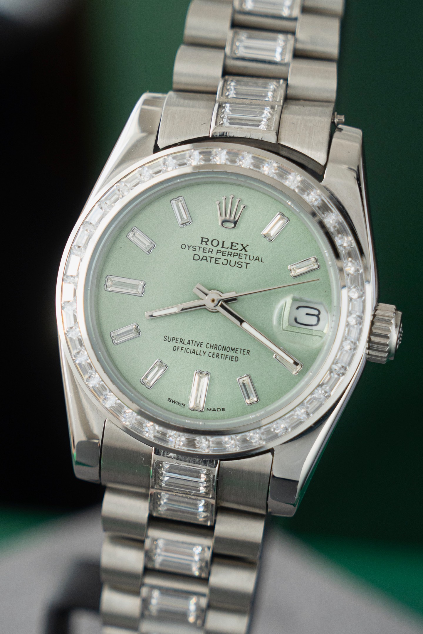 Rolex Datejust silver / green dial 31mm Women's Automatic