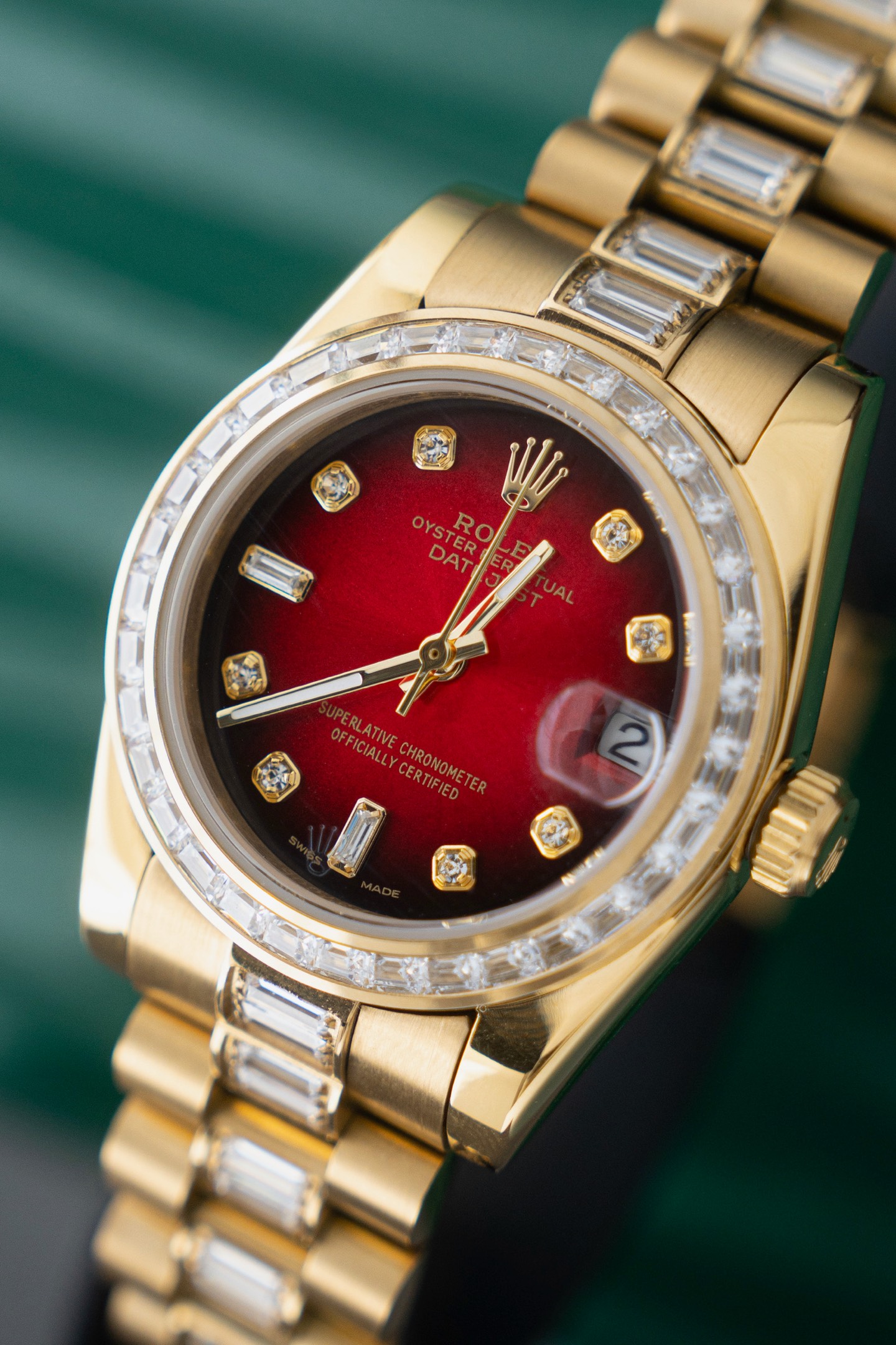 Rolex Datejust gold with red dial 31mm Women's Automatic