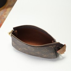 【顶级品质】 M58009 老花 本款Mini Pochette Accessoires手拿包采用柔软Monogram帆 【顶级品质】 M58009 老花 本款Mini Pochette Accessoires手拿包采用柔软Monogram帆