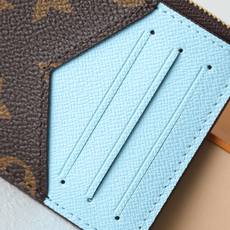 【顶级品质】M27770 蓝LOUIS VUITTON Romy日本限定金色四叶草吊坠涂层帆布卡包女款天 【顶级品质】M27770 蓝LOUIS VUITTON Romy日本限定金色四叶草吊坠涂层帆布卡包女款天