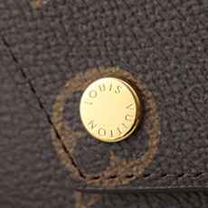 【顶级品质】M62472 棕本款Victorine钱夹取材Monogram帆布,以柔婉格调囊括功能元素, 【顶级品质】M62472 棕本款Victorine钱夹取材Monogram帆布,以柔婉格调囊括功能元素,