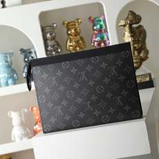 【顶级品质】M61692 黑花由全新标志性黑灰Monogram Eclipse帆布裁制而成,此款风格硬朗 【顶级品质】M61692 黑花由全新标志性黑灰Monogram Eclipse帆布裁制而成,此款风格硬朗