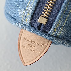 【顶级品质】M27604 蓝Speedy系列呈献本款Trousse中号丹宁布钱夹, 饰以标志性Monog 【顶级品质】M27604 蓝Speedy系列呈献本款Trousse中号丹宁布钱夹, 饰以标志性Monog