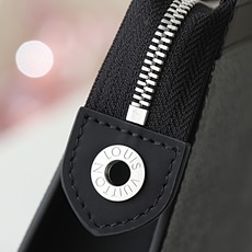 【顶级品质】M60444 POCHETTE VOYAGE 手拿包!本款 Pochette Voyage 【顶级品质】M60444 POCHETTE VOYAGE 手拿包!本款 Pochette Voyage