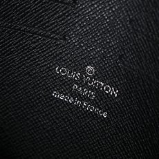 【顶级品质】M60444 POCHETTE VOYAGE 手拿包!本款 Pochette Voyage 【顶级品质】M60444 POCHETTE VOYAGE 手拿包!本款 Pochette Voyage