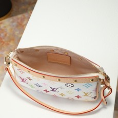 【顶级品质】M13404 白彩本款 Pochette Accessoires 手袋取材涂层帆布,以缤纷 【顶级品质】M13404 白彩本款 Pochette Accessoires 手袋取材涂层帆布,以缤纷