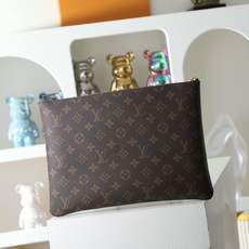 【顶级品质】M13561 大号使用新款Pochette ClesL手拿包,为重要文件找到稳妥收纳之所,邂 【顶级品质】M13561 大号使用新款Pochette ClesL手拿包,为重要文件找到稳妥收纳之所,邂