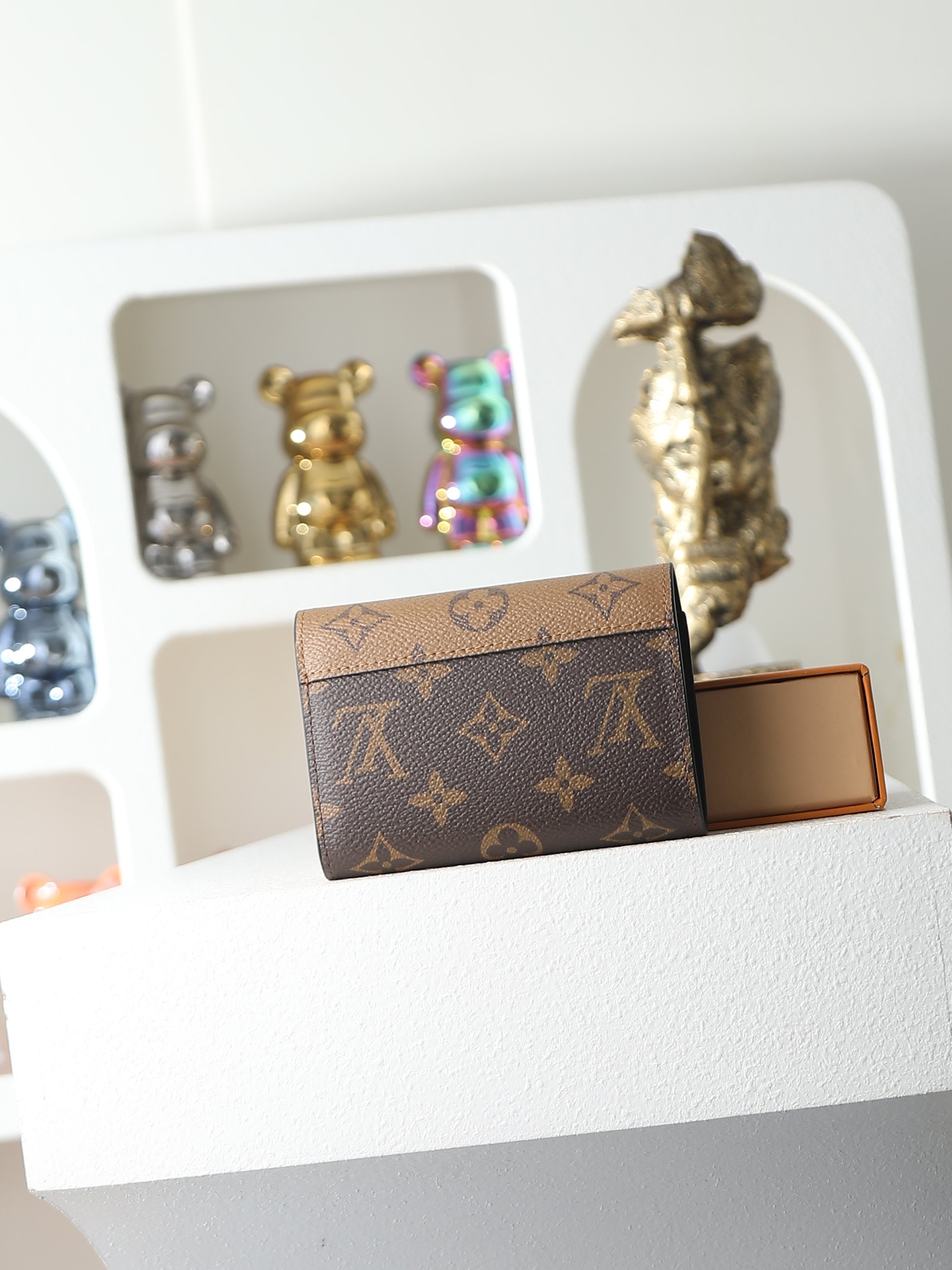 【顶级品质】M81557 拼色本款Victorine钱夹拼合Monogram和Monogram Reve
