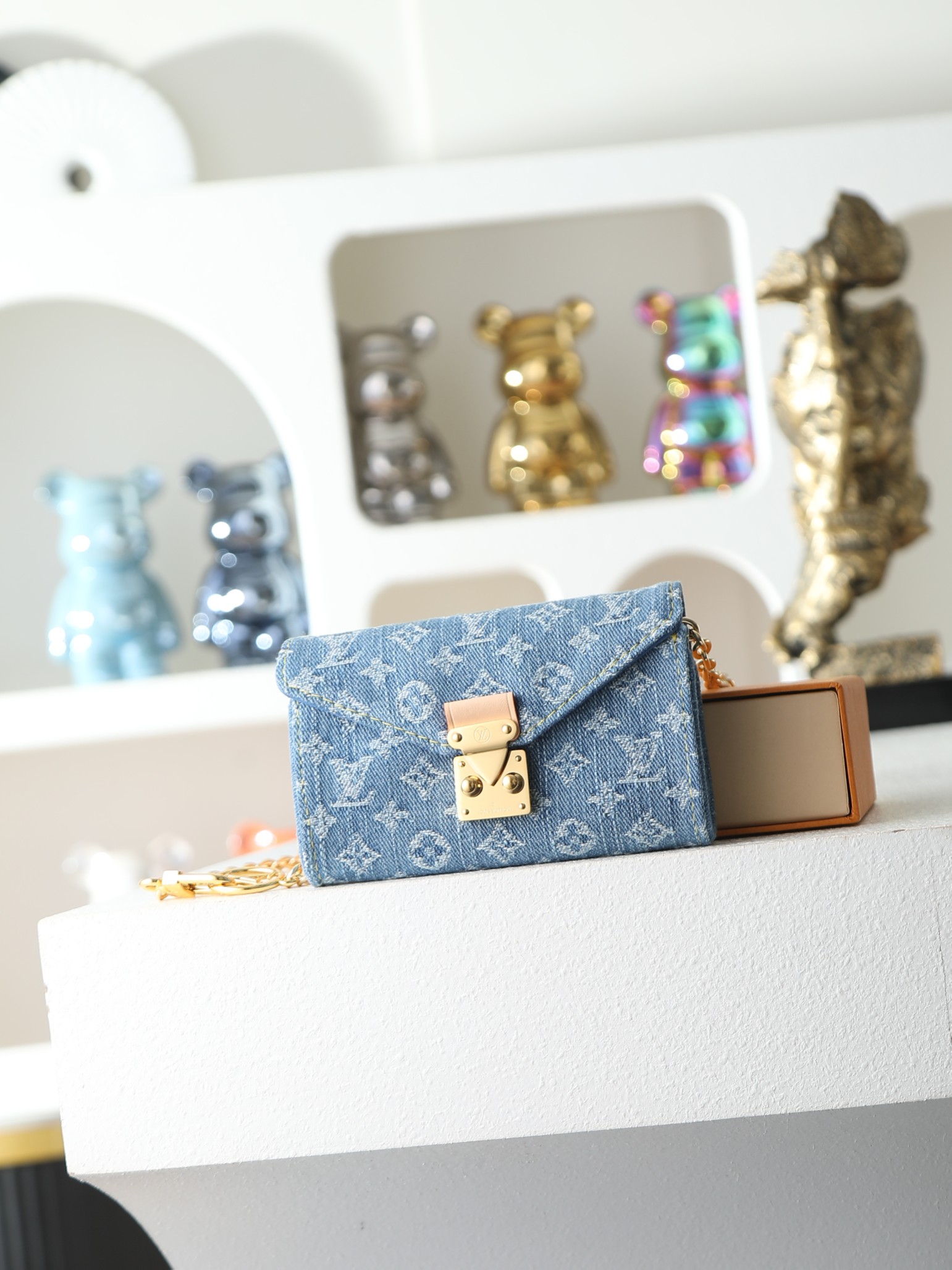 【顶级品质】M4622z 牛仔本款Pouch Metis腰带以现代设计演绎经典之作， 糅合多重功能与百搭