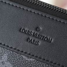 【顶级品质】M82543Pochette Voyage Souple手拿包取材柔软Monogram Ec 【顶级品质】M82543Pochette Voyage Souple手拿包取材柔软Monogram Ec