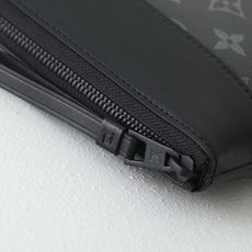 【顶级品质】M82543Pochette Voyage Souple手拿包取材柔软Monogram Ec 【顶级品质】M82543Pochette Voyage Souple手拿包取材柔软Monogram Ec