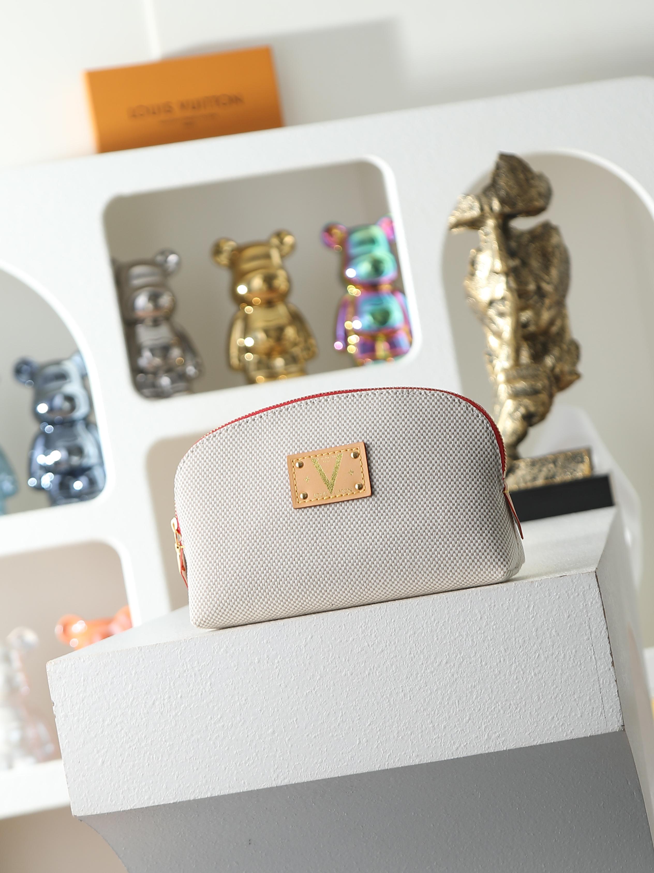 【顶级品质】M29529 红本款 Pochette Cosmétique 小号化妆包结合棉布和缤纷牛皮革
