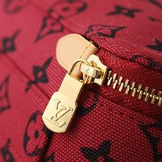 【顶级品质】M25789 酒红本款Packing Cube中号收纳包为Monogram锦纶包身搭配环绕式 【顶级品质】M25789 酒红本款Packing Cube中号收纳包为Monogram锦纶包身搭配环绕式