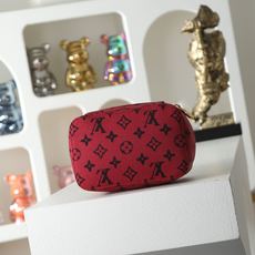 【顶级品质】M25788 酒红本款PackingCube小号收纳包为Monogram锦纶勾勒皮革饰边,以 【顶级品质】M25788 酒红本款PackingCube小号收纳包为Monogram锦纶勾勒皮革饰边,以