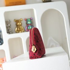 【顶级品质】M25759 酒红本款Pochette Cometique中号化妆包出自Travel wit 【顶级品质】M25759 酒红本款Pochette Cometique中号化妆包出自Travel wit