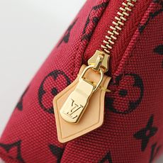 【顶级品质】M25759 酒红本款Pochette Cometique中号化妆包出自Travel wit 【顶级品质】M25759 酒红本款Pochette Cometique中号化妆包出自Travel wit