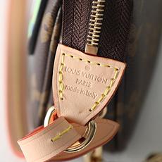 【顶级品质】M13440 公仔本款Pochette Accessoires手袋取材Monogram涂层帆 【顶级品质】M13440 公仔本款Pochette Accessoires手袋取材Monogram涂层帆