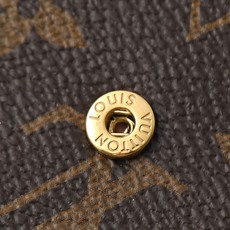【顶级品质】M62933 粉色精巧的Zoe钱夹:轻松收入小号包袋的尺寸,足以存放硬币、纸钞与信用卡的容量 【顶级品质】M62933 粉色精巧的Zoe钱夹:轻松收入小号包袋的尺寸,足以存放硬币、纸钞与信用卡的容量