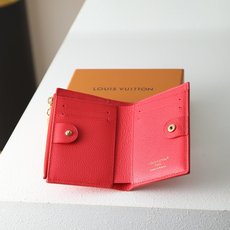 【顶级品质】M28271 大红【LISA 钱夹】 本款 Lisa 钱夹出自 Rainbow 系列,为 M 【顶级品质】M28271 大红【LISA 钱夹】 本款 Lisa 钱夹出自 Rainbow 系列,为 M