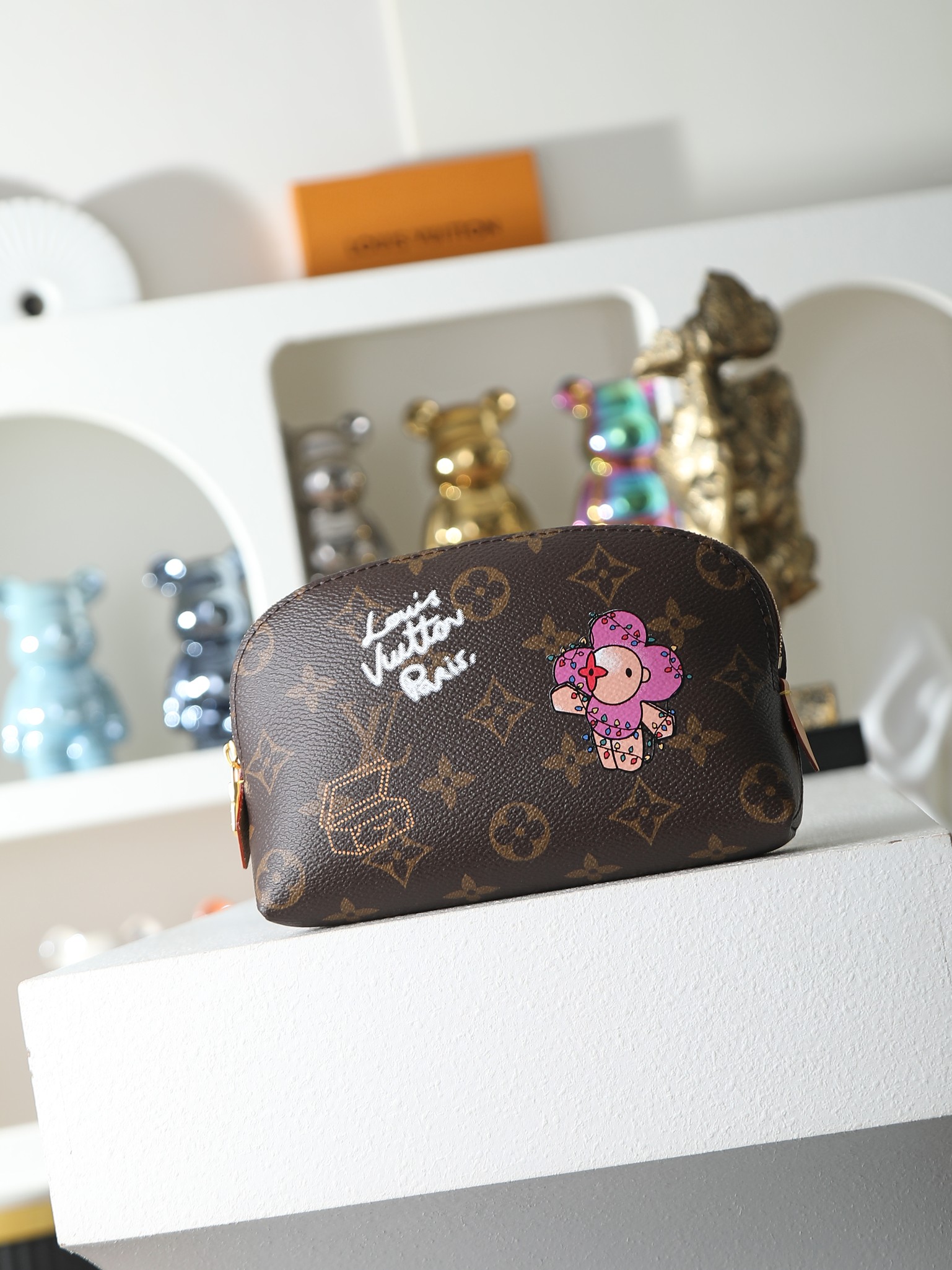 【顶级品质】M15359圣诞款小号化妆包 POCHETTE COSMÉTIQUE 化妆包 这款小巧的化妆