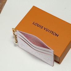 【顶级品质】M28250 薰衣草色为时尚单品增添女性气质的卡盒“Portal CartoLVCharm” 【顶级品质】M28250 薰衣草色为时尚单品增添女性气质的卡盒“Portal CartoLVCharm”