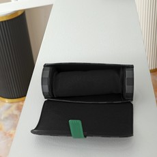 【顶级品质】M40847 黑格配绿此款优雅腕表盒由风格硬朗的Eclipse Monogram帆布面料裁制 【顶级品质】M40847 黑格配绿此款优雅腕表盒由风格硬朗的Eclipse Monogram帆布面料裁制