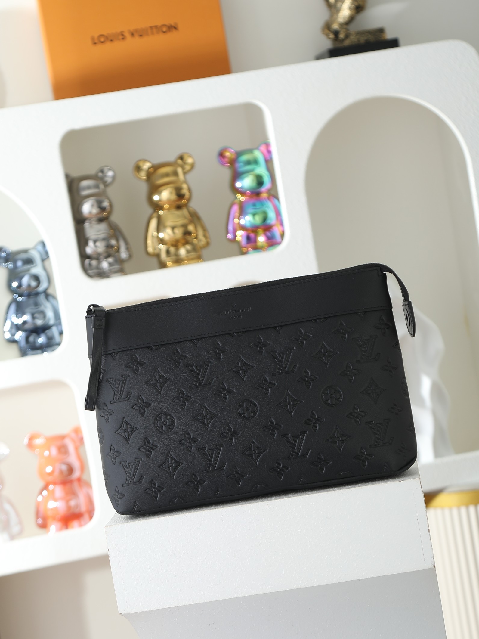 【顶级品质】M82545 黑压手包手拿包系列 pochette voyage souple 手拿包 po