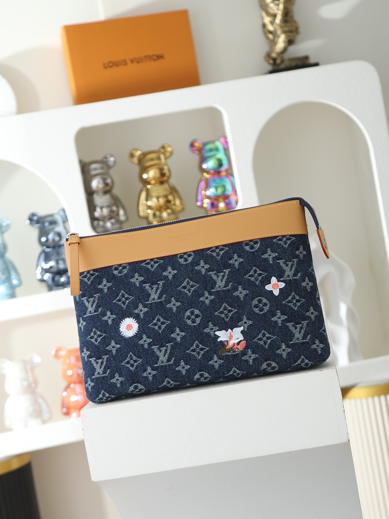 【顶级品质】M27559 牛仔本款 Pochette Voyage Souple 手拿包结合 Monog